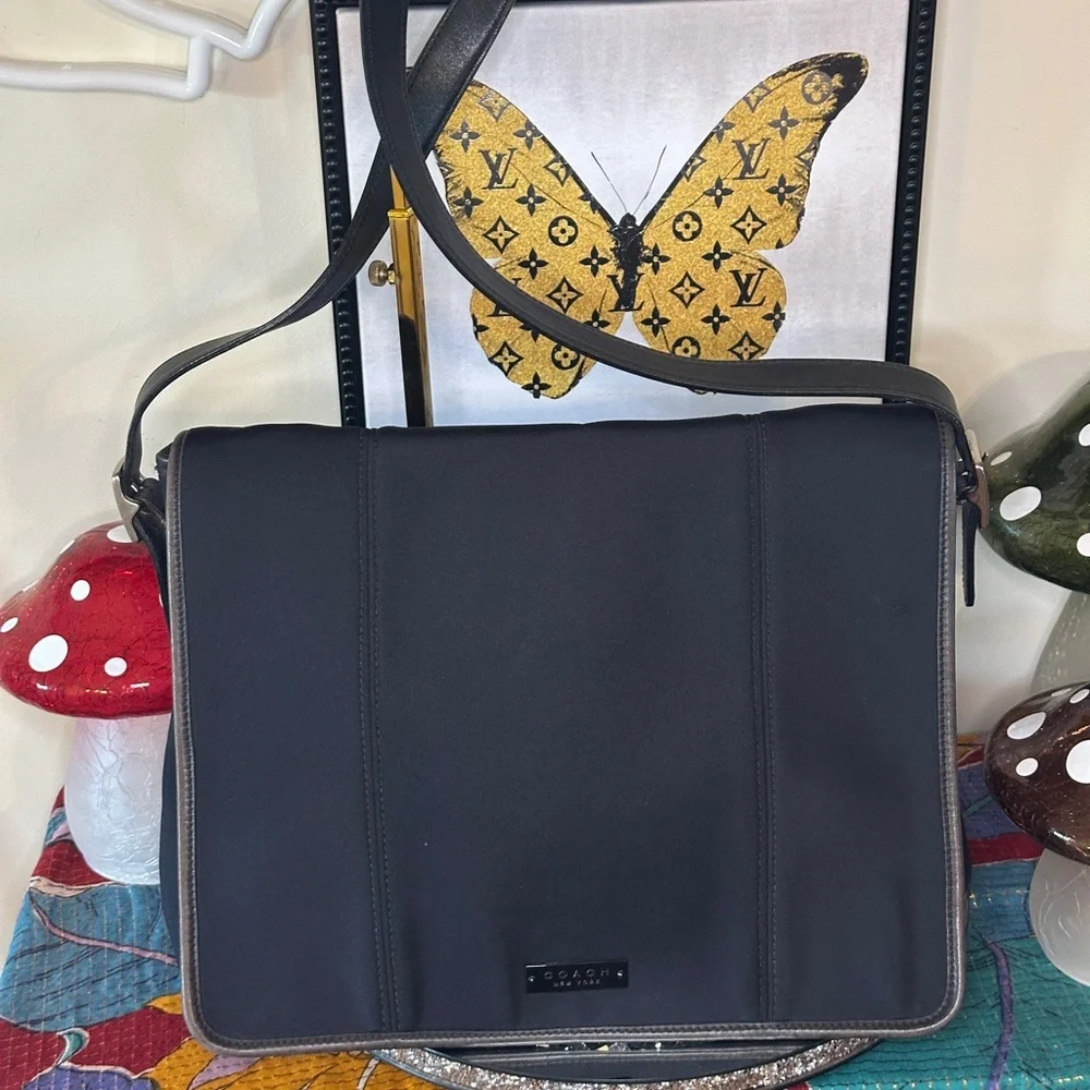 Coach Neo Collection Messenger Bag.